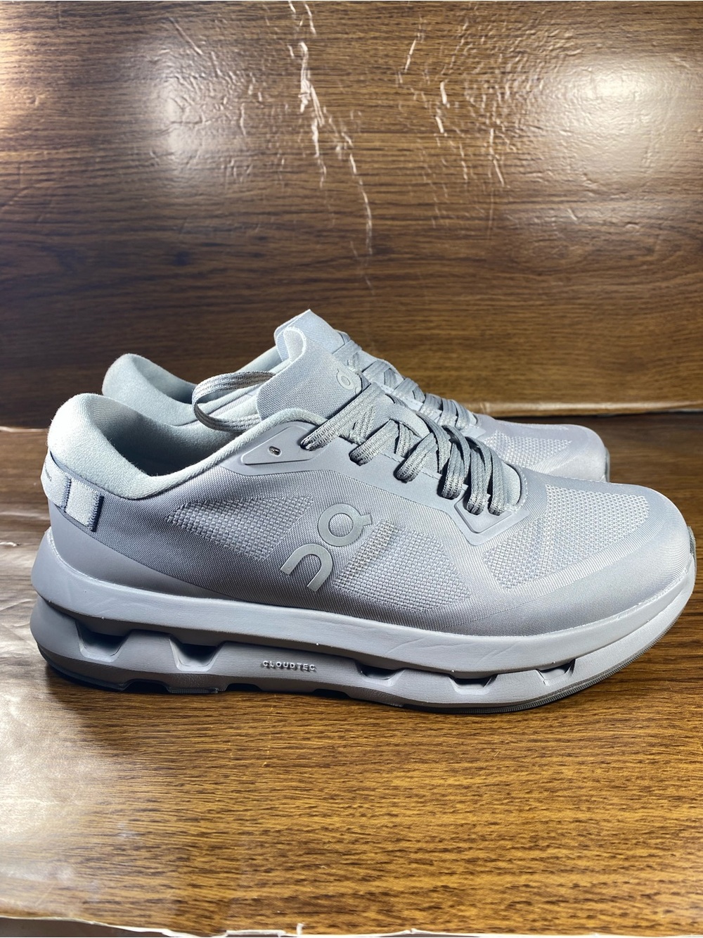On Running Cloudzone women’s shoe size 8